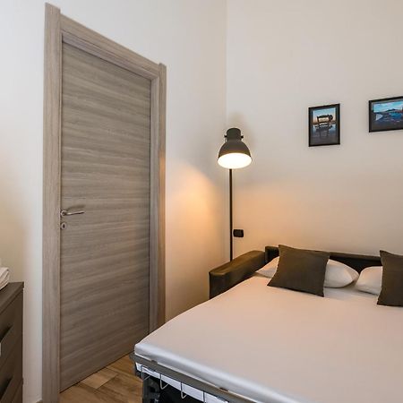Palazzo Mormando - Modern Apartment Neapel Exteriör bild