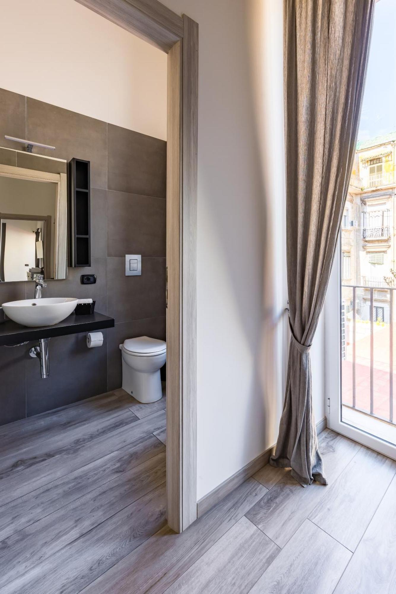Palazzo Mormando - Modern Apartment Neapel Exteriör bild